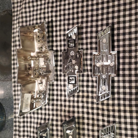 Chevy emblems! - Picture 5 of 8